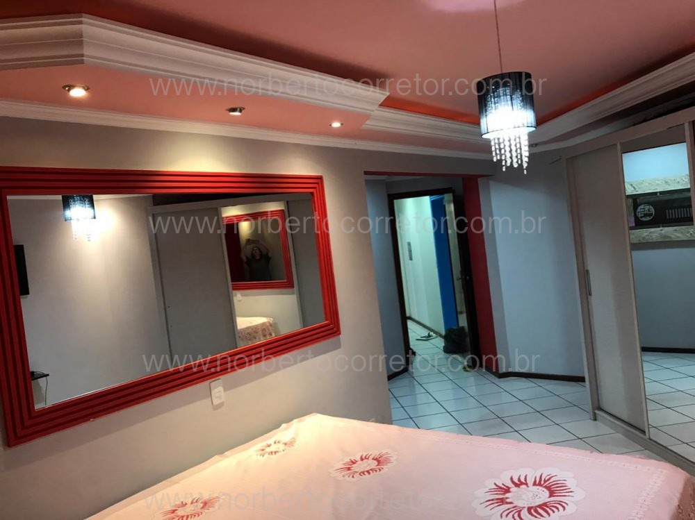 APARTAMENTO FRENTE MAR  MEIA PRAIA