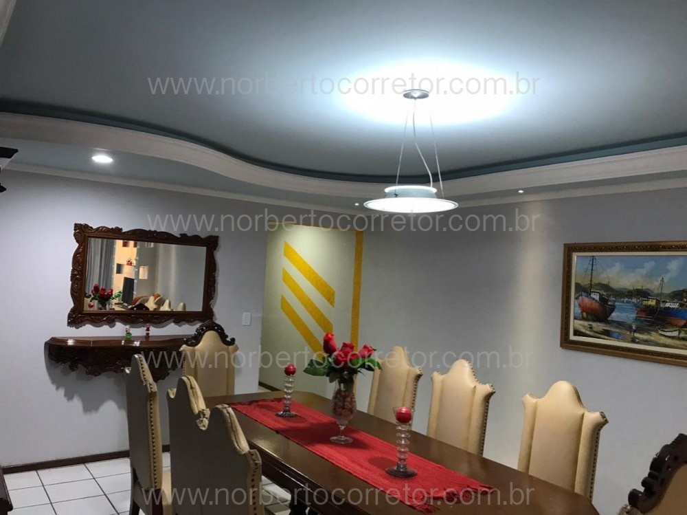 APARTAMENTO FRENTE MAR  MEIA PRAIA