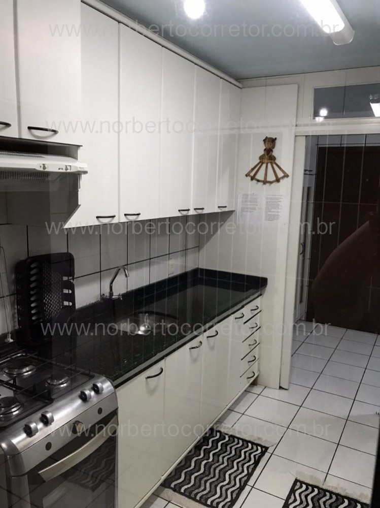APARTAMENTO FRENTE MAR  MEIA PRAIA