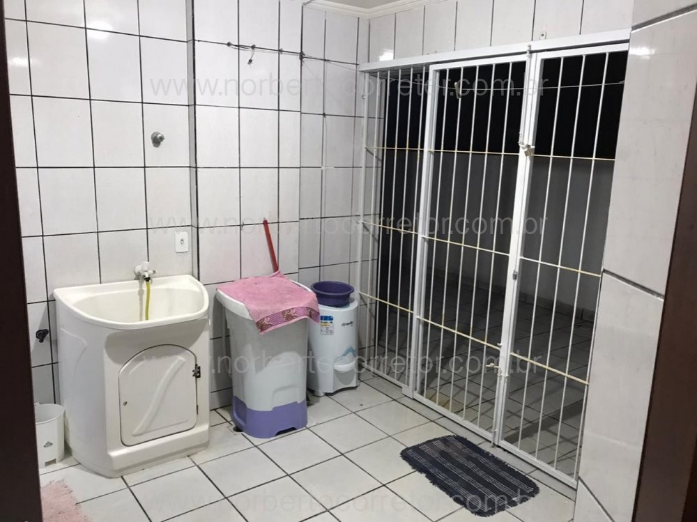 APARTAMENTO FRENTE MAR  MEIA PRAIA