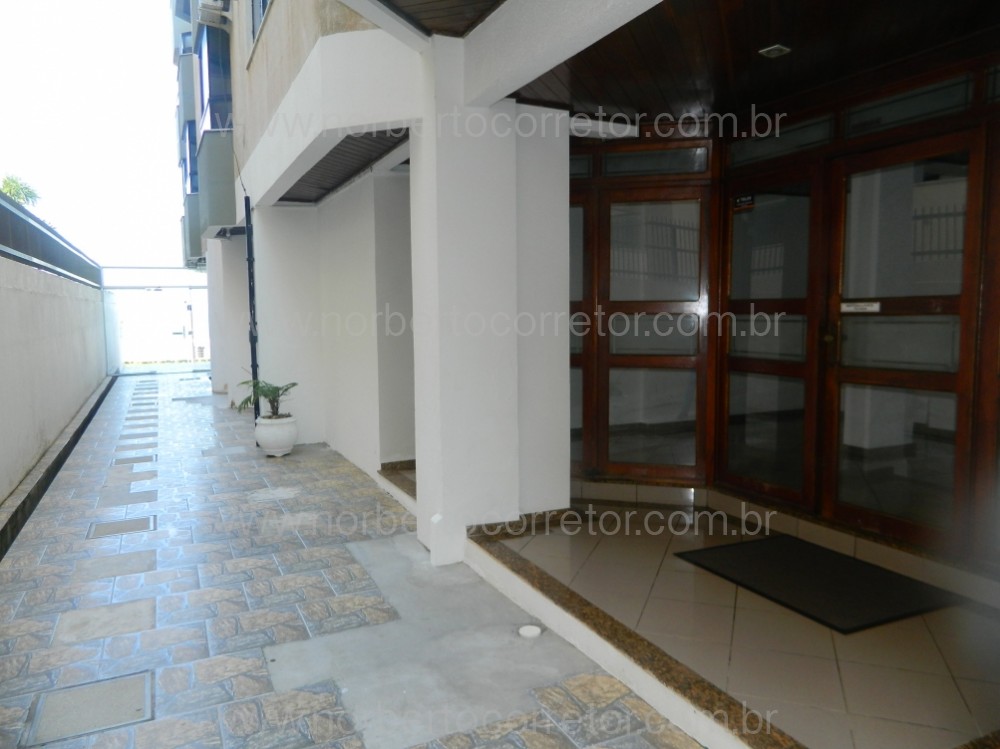 APARTAMENTO FRENTE MAR  MEIA PRAIA